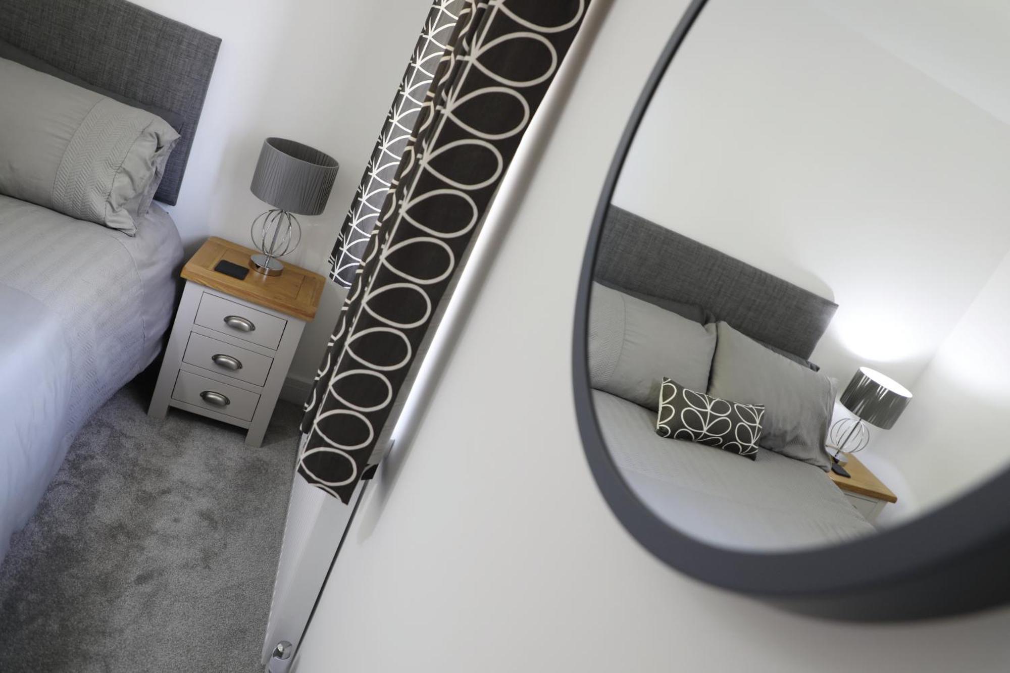 Modern, Two Double Bedroom House With Free Parking Chepstow Ngoại thất bức ảnh