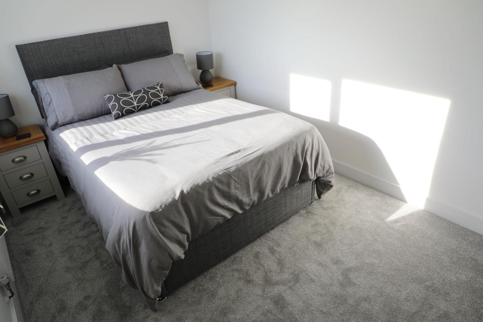 Modern, Two Double Bedroom House With Free Parking Chepstow Ngoại thất bức ảnh