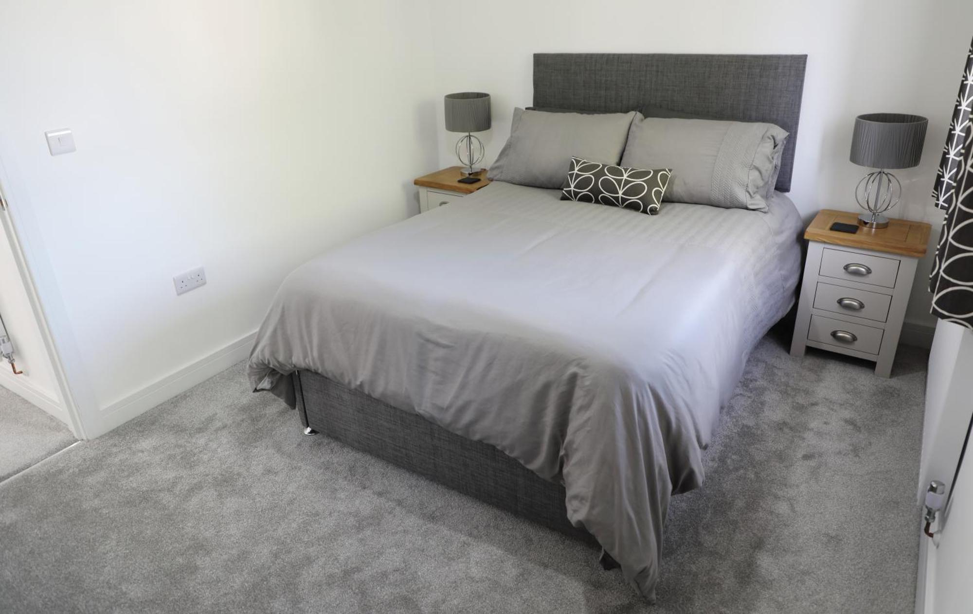 Modern, Two Double Bedroom House With Free Parking Chepstow Ngoại thất bức ảnh