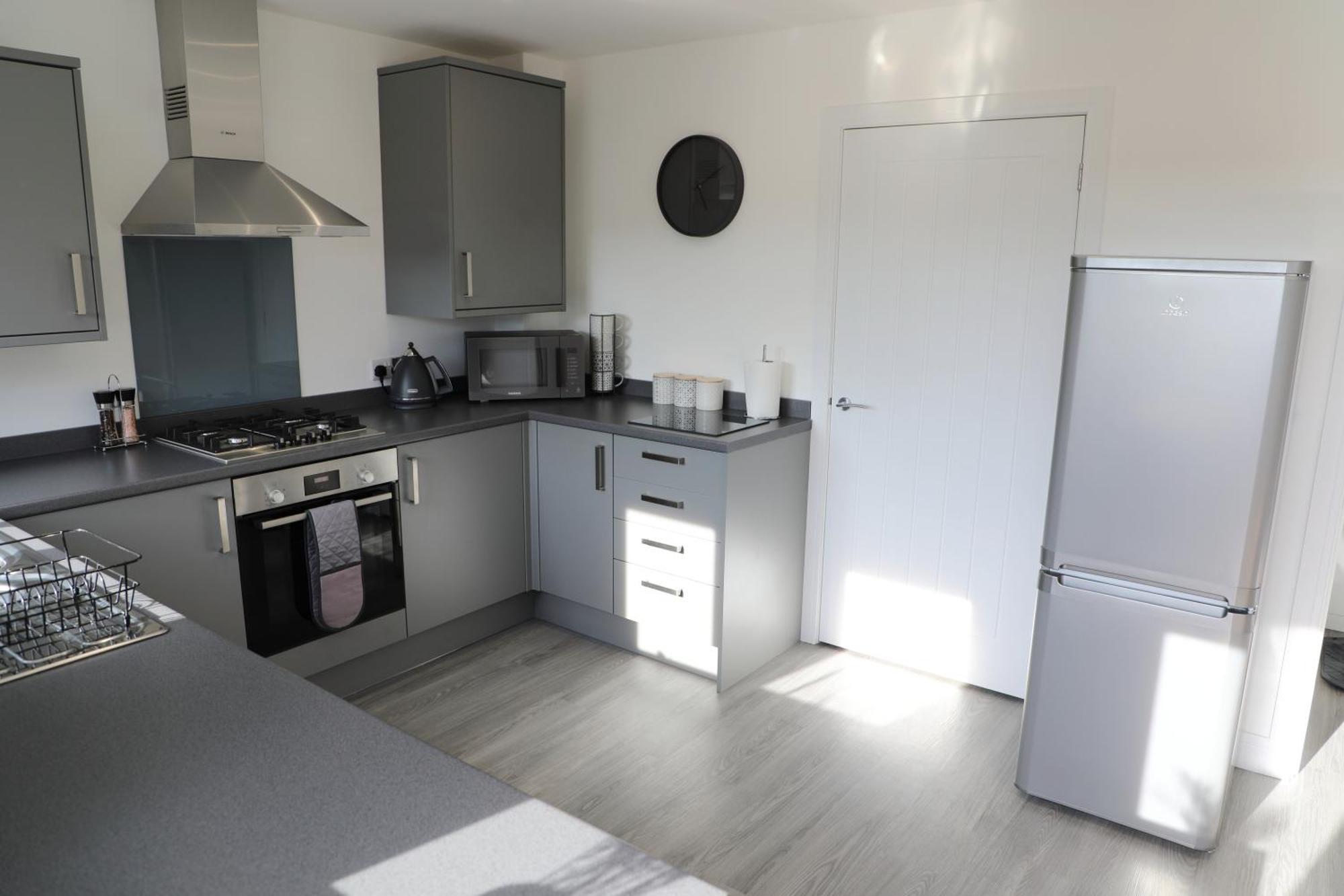 Modern, Two Double Bedroom House With Free Parking Chepstow Ngoại thất bức ảnh